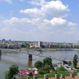 Νόβισαντ Ακολουθώντας τη διαδρομή του Δούναβη- Από το φρούριο Petrovaradin, θαυμάσαμε τον ποταμό Δούναβη , πουλειτουργεί ως δίαυλος οικολογικής και πολιτιστικής επικοινωνίας στην Ευρώπη.  