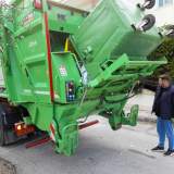 Καλό άδειασμα του κάδου από τα χαρτιά!