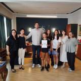 Παράδοση διαδραστικού Χαρτη Σημειων Ανακύκλωσης στο Δήμαρχο 